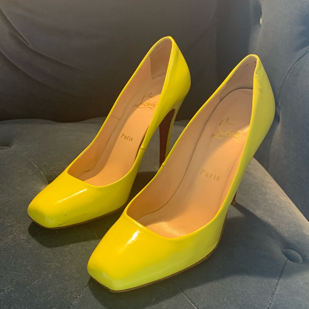 Beautiful Neon Yellow Christian Louboutin Pumps